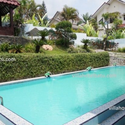 Villa dengan Fasilitas Lengkap di Daerah Batu Malang